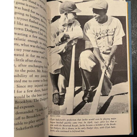 VTG 1965 Breakthrough to the Big League, the Story of Jackie Robinson, HC, VG - Picture 6 of 6